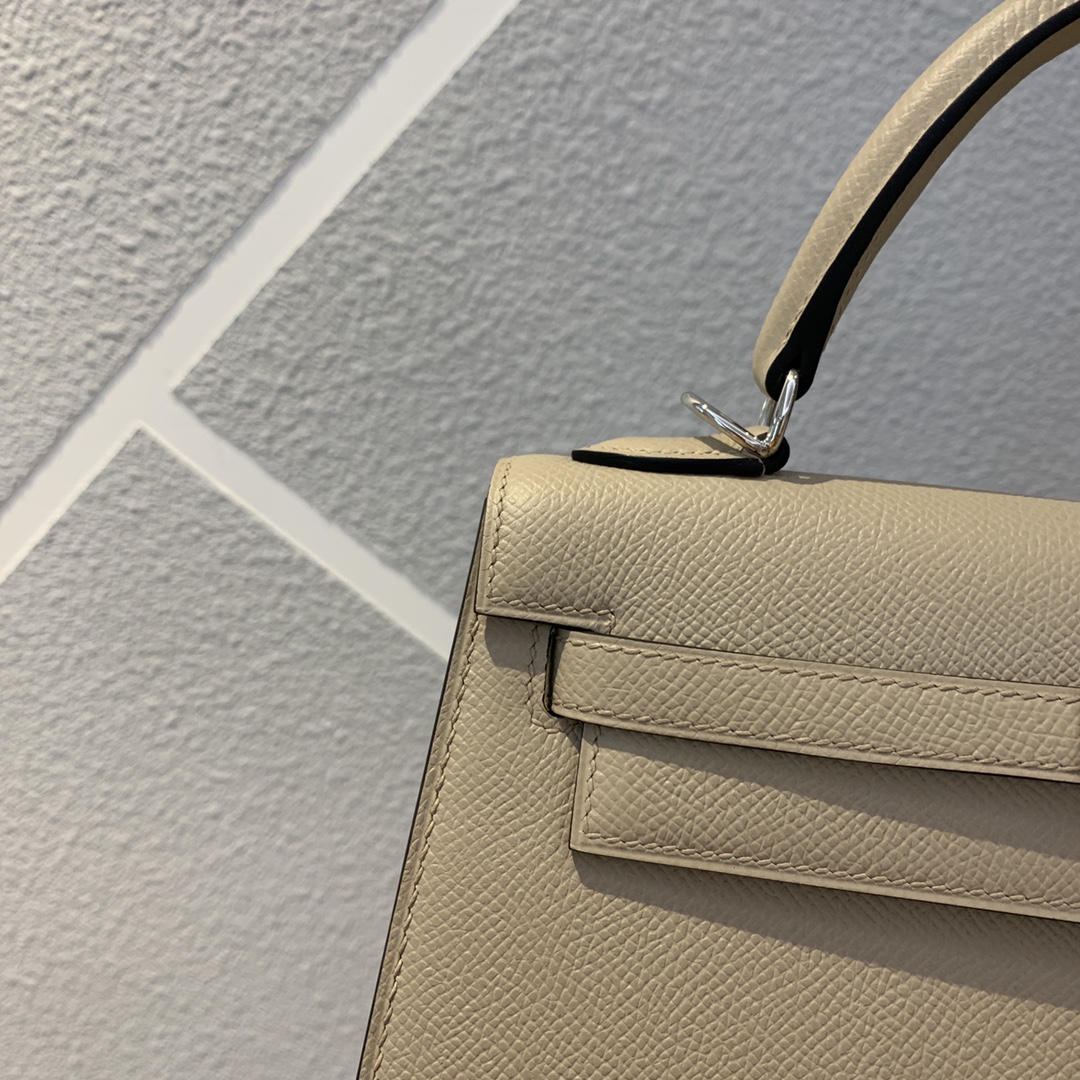 에르메스 켈리백25 엘리펀트그레이 은장 앱송